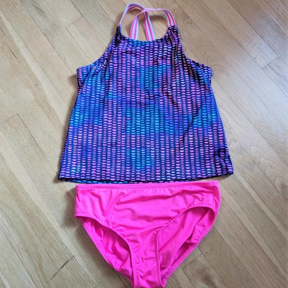 Land's End Swimsuit - Scales - Girls 14/16 - Picture 1 of 3